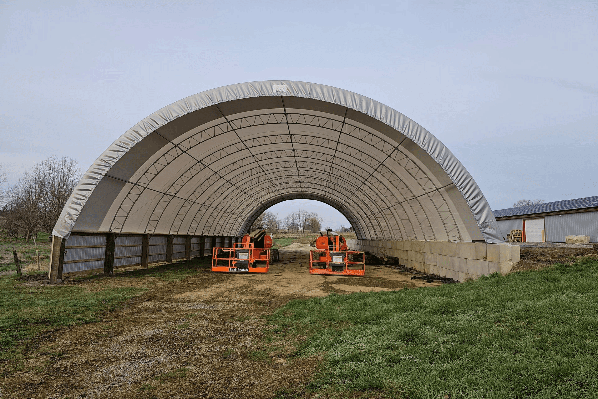 Storage canopy with orange machines